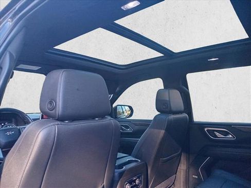 Used 2021 Chevrolet Tahoe Z71 w/ Z71 Off-Road Package image 11