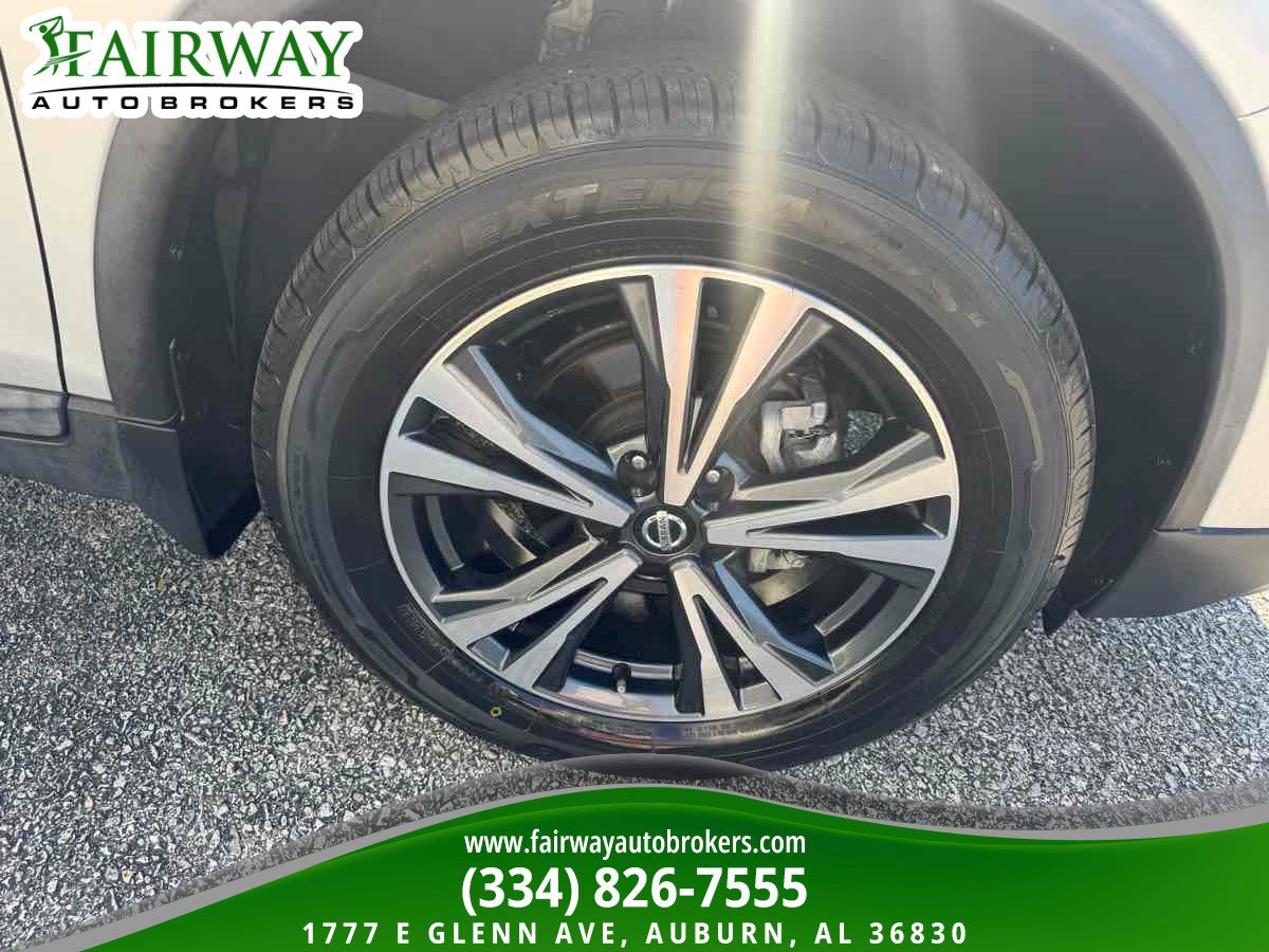 Used 2018 Nissan Rogue SL w/ Premium Package FWD image 34