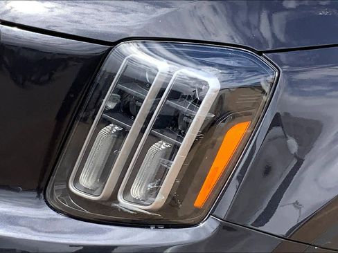 Used 2025 Kia Telluride S image 27