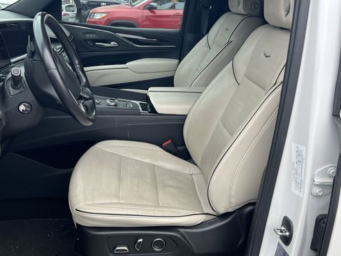 Used 2021 Cadillac Escalade Sport image 13