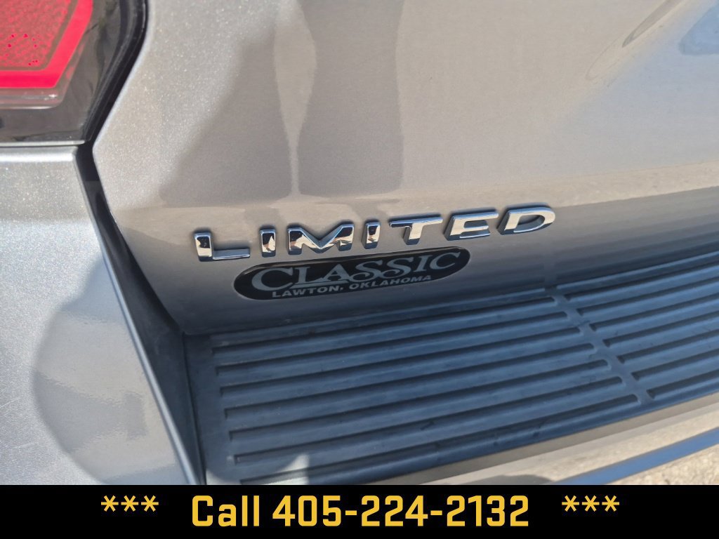 Used 2021 Ford Expedition Max Limited AWD/4WD image 16