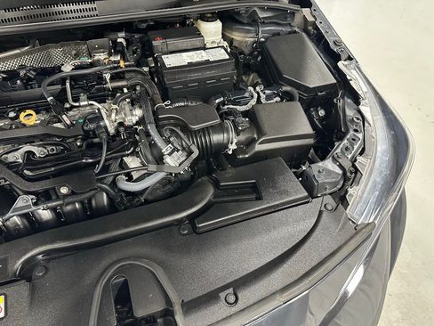 Used 2025 Toyota Corolla LE FWD image 67