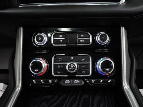 Used 2023 GMC Yukon Denali image 30