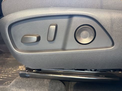 New 2026 Chevrolet Equinox ACTIV image 21