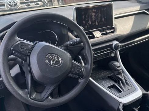 Used 2024 Toyota RAV4 XLE image 8