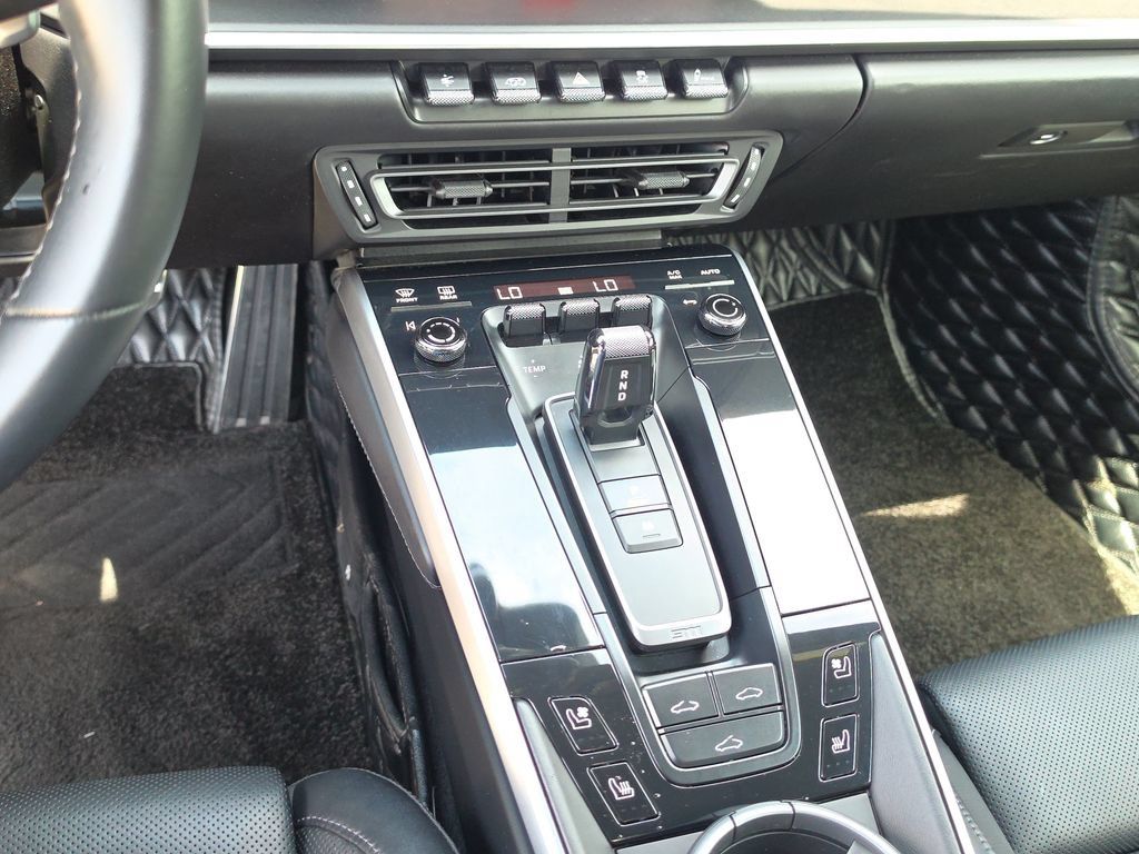 Certified 2021 Porsche 911 Turbo S AWD/4WD image 16