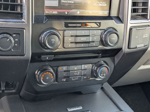 Used 2015 Ford F150 XLT w/ Equipment Group 302A Luxury image 18