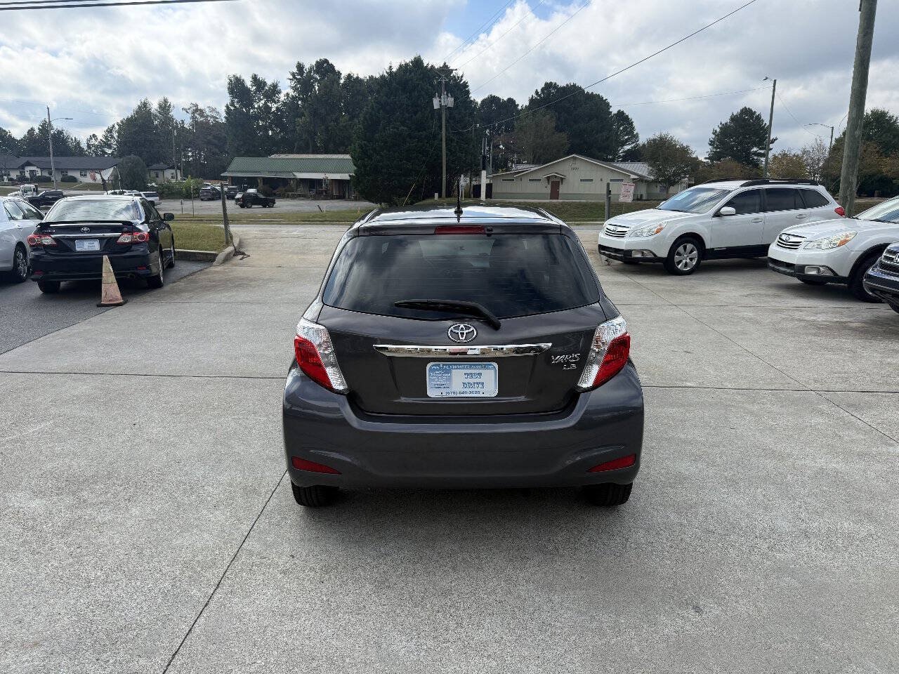 Used 2014 Toyota Yaris LE FWD image 6