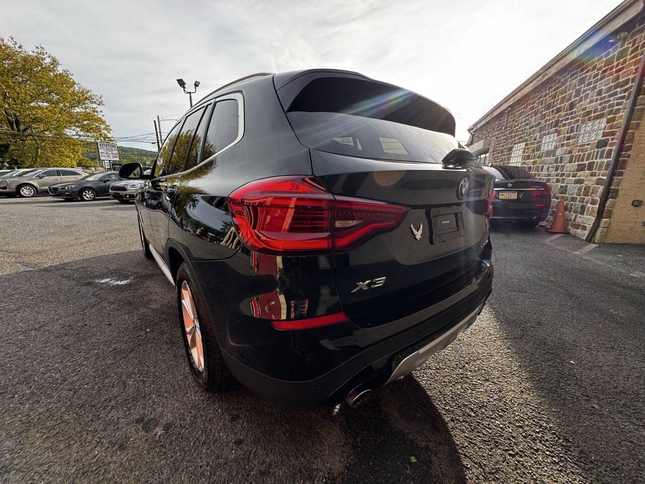 Used 2020 BMW X3 xDrive30i w/ Premium Package AWD/4WD image 5