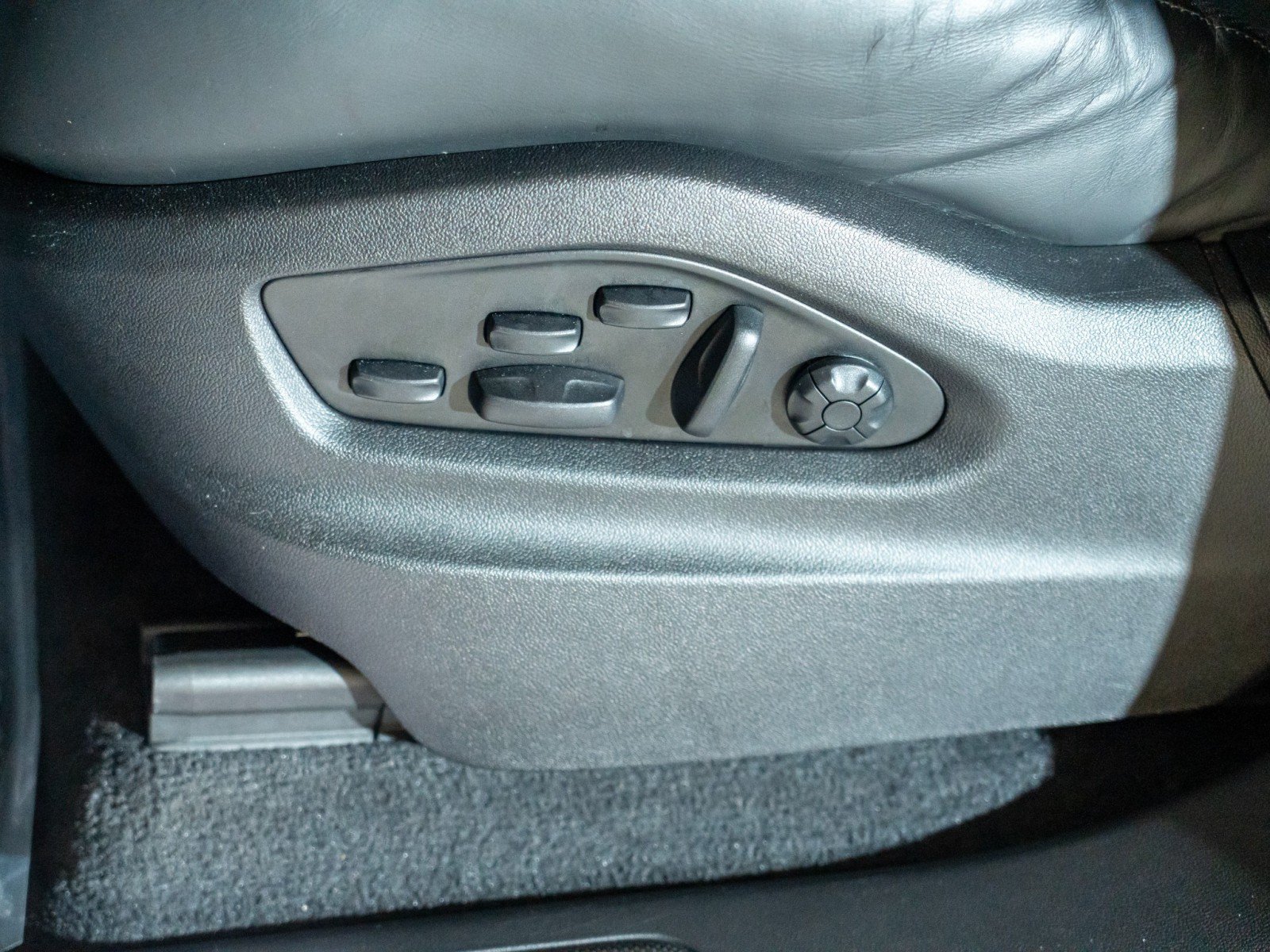 Certified 2022 Porsche Cayenne Turbo GT AWD/4WD image 13