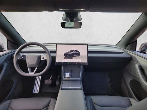 Used 2026 Tesla Model Y Long Range AWD/4WD image 18