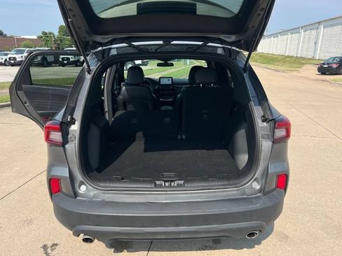 Certified 2025 Ford Escape ST-Line FWD image 31
