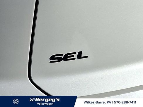New 2026 Volkswagen Atlas Cross Sport SEL R-Line AWD/4WD image 21