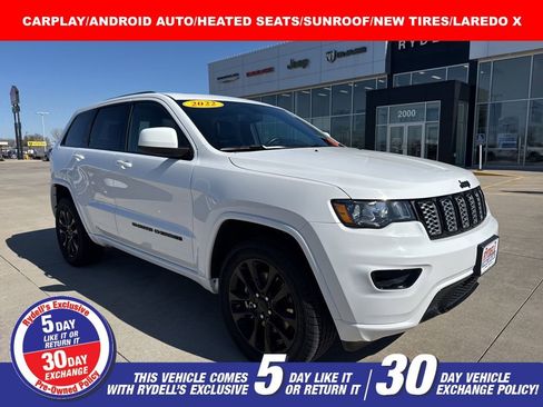 Used 2022 Jeep Grand Cherokee Laredo X image 1