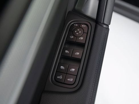 Certified 2026 Porsche Cayenne Coupe AWD/4WD image 21