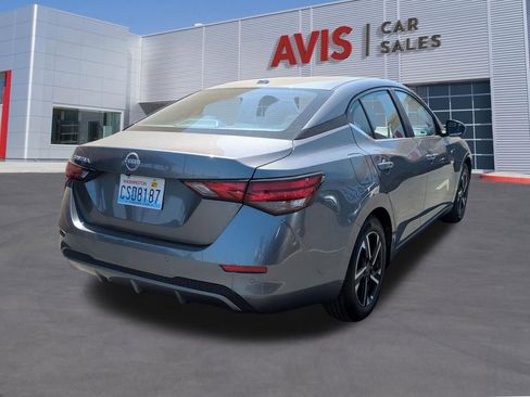 Used 2025 Nissan Sentra SV FWD image 6