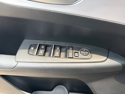 Used 2024 Kia Forte LXS w/ LXS Technology Package FWD image 23