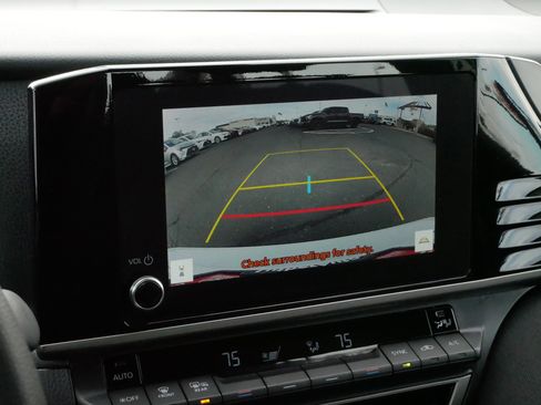 Used 2026 Toyota Camry LE FWD image 29