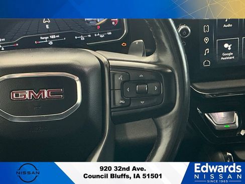 Used 2023 GMC Sierra 1500 AT4 w/ AT4 Preferred Package AWD/4WD image 19