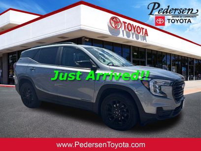 Used 2024 GMC Terrain SLE w/ Driver Convenience Package
