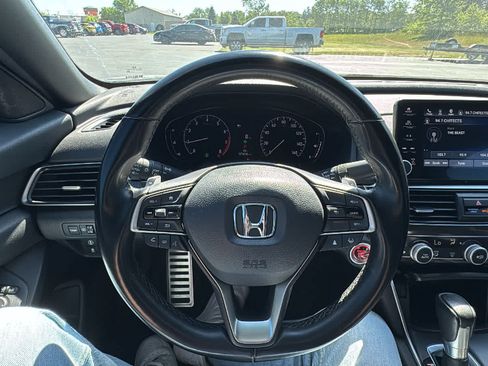 Used 2022 Honda Accord Sport image 9