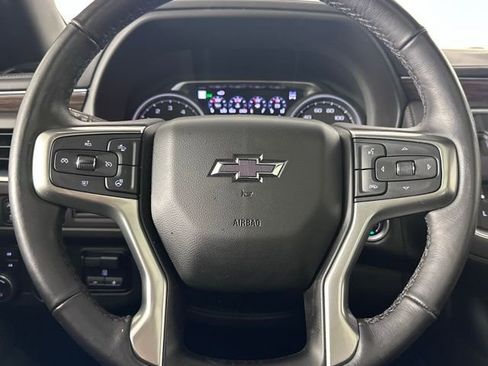 Used 2021 Chevrolet Suburban Z71 w/ Z71 Off-Road Package image 16