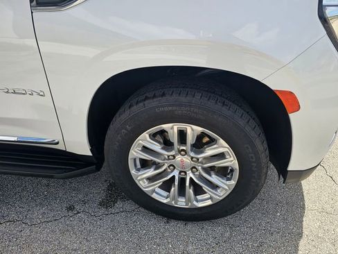 Used 2021 GMC Yukon SLT w/ SLT Premium Package image 11