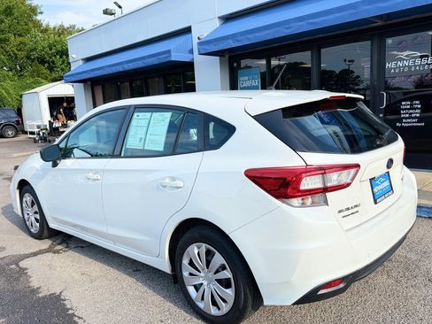 Used 2017 Subaru Impreza 2.0i AWD/4WD image 12