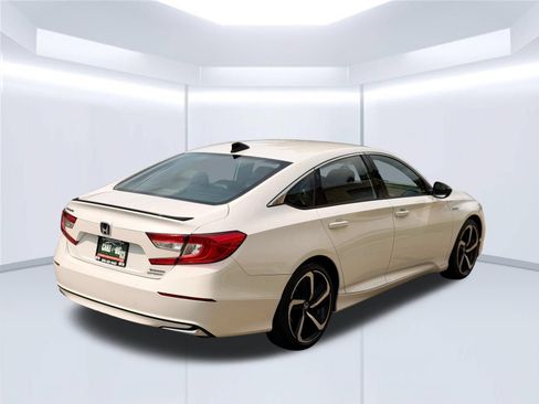 Used 2022 Honda Accord Sport image 5