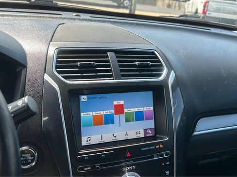 Used 2018 Ford Explorer Sport w/ Equipment Group 401A AWD/4WD image 42