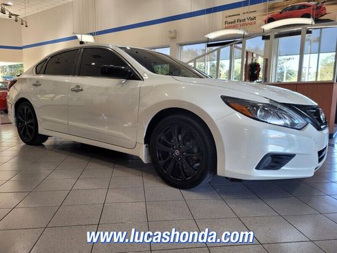 Used 2018 Nissan Altima 2.5 SR w/ SR Midnight Edition image 3