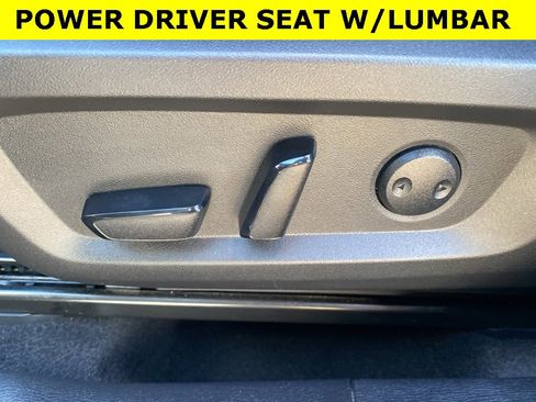 Used 2024 Mitsubishi Outlander SE image 13