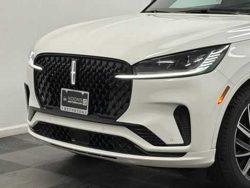 New 2026 Lincoln Aviator Black Label w/ Black Label Special Edition image 2