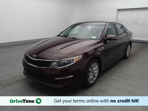 Used 2017 Kia Optima LX w/ Option Group 014 FWD image 1