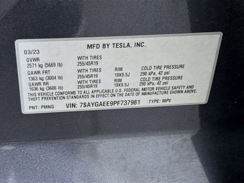 Used 2023 Tesla Model Y Long Range image 32