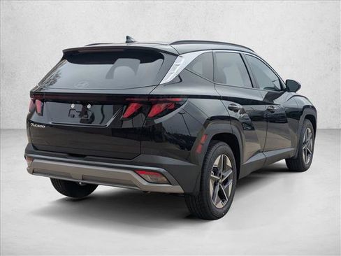 New 2026 Hyundai Tucson SEL image 2