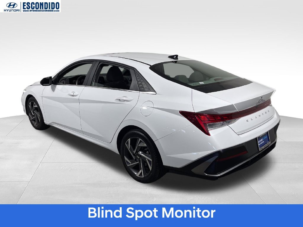 Certified 2025 Hyundai Elantra SEL FWD image 6