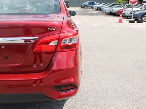 Used 2019 Nissan Sentra SV FWD image 42