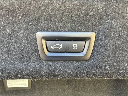 Used 2023 BMW M3 Competition w/ Executive Package image 17