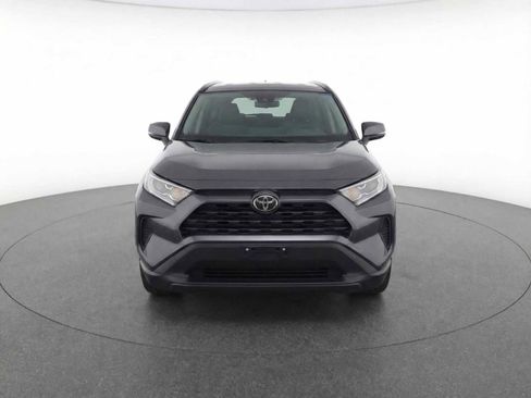 Used 2025 Toyota RAV4 XLE image 2