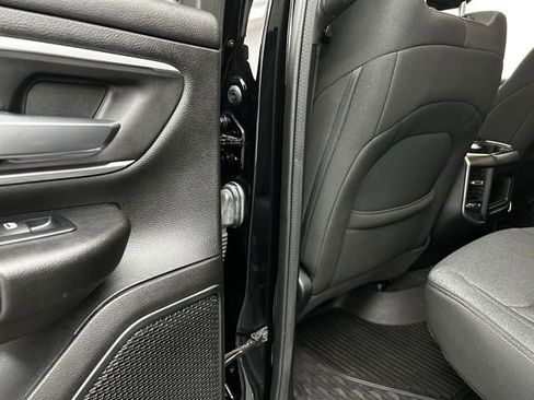 Used 2023 RAM 1500 Big Horn image 30