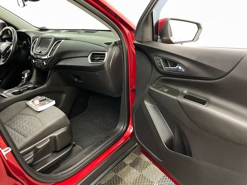Used 2024 Chevrolet Equinox LT FWD image 35