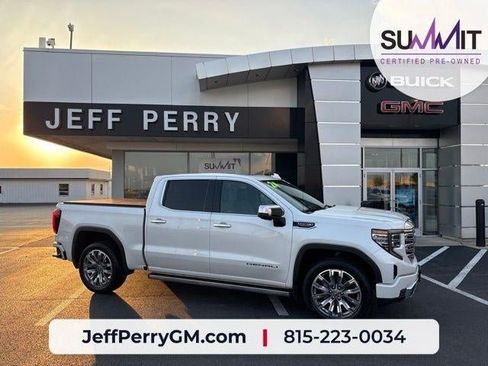 Used 2024 GMC Sierra 1500 Denali w/ Denali Reserve Package AWD/4WD image 1