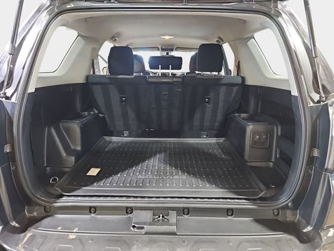 Used 2016 Toyota 4Runner SR5 AWD/4WD image 14