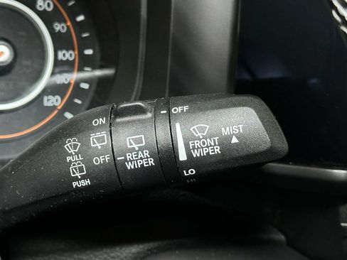 Used 2025 Jeep Wrangler Rubicon AWD/4WD image 35