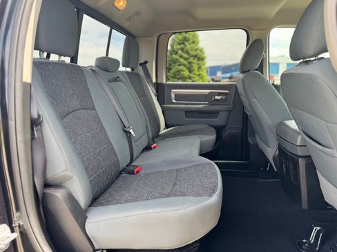 Used 2018 RAM 1500 Big Horn AWD/4WD image 38