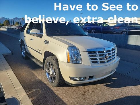 Used 2007 Cadillac Escalade AWD w/ Information Package image 9