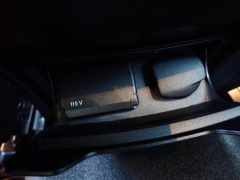 Used 2021 Mercedes-Benz GLC 63 AMG 4MATIC image 12