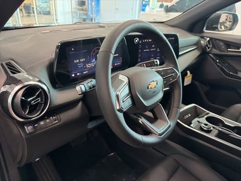 New 2026 Chevrolet Equinox LT w/ Convenience Package II AWD/4WD image 15