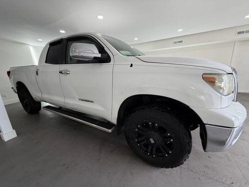 Used 2011 Toyota Tundra 4x4 Double Cab w/ Tow Pkg image 11